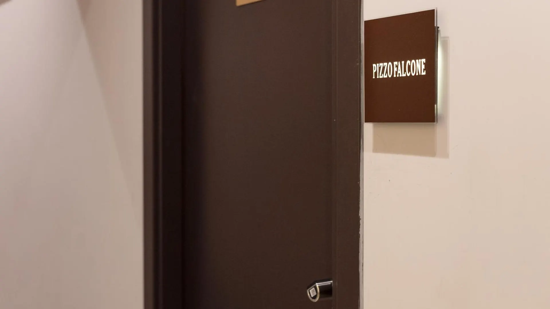 Bed and Breakfast Neapolis Lifestyle Nocleg ze śniadaniem